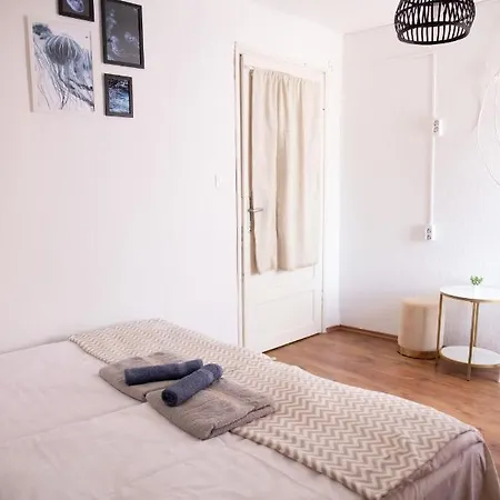Simply House